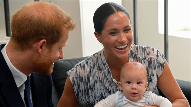 Princ Harry, vvodkyn Meghan a jejich syn Archie Harrison (Kapsk Msto, 25. z 2019)