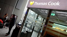 Uzavená místnost cestovky Thomas Cook na letiti v nmeckém Frankfurtu nad...