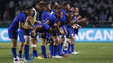 Ital�tí ragbisté se po drtivém vít�zství nad Kanadou 48:7 klaní po utkání MS v...