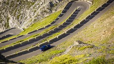 Výjezd na Stelvio je silnice jako ádná jiná.