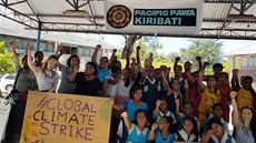 Stávka za klima dorazila i do tichomořského Kiribati (20. 9. 2019)