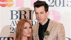 Mark Ronson a jeho bývalá manelka Josephine De La Baumeová na BRIT Awards...