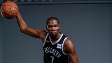 Kevin Durant pi focení Brooklyn Nets.