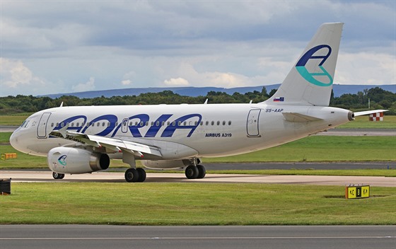 Airbus A319 v barvách Adria Airways