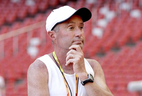 Kou amerických atlet Alberto Salazar na archivním snímku z roku 2015