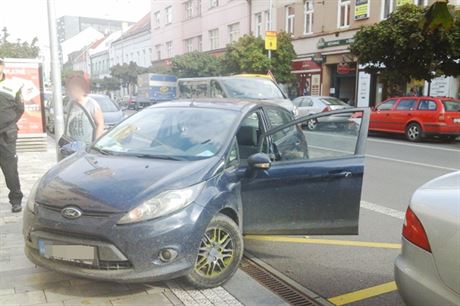 Dvakrát bhem jednoho dne stráníci zastavili enu bez idiáku.