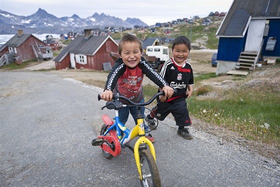 Grónské msto Tasiilaq bojuje proti zneuívání dtí.