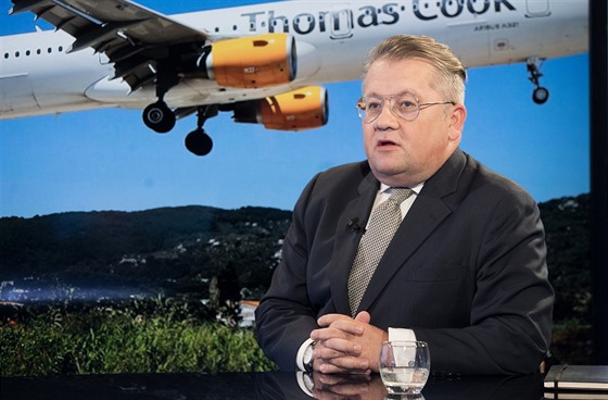 Expert na leteckou dopravu Petr Kováč v diskusním pořadu Rozstřel. (1. října...