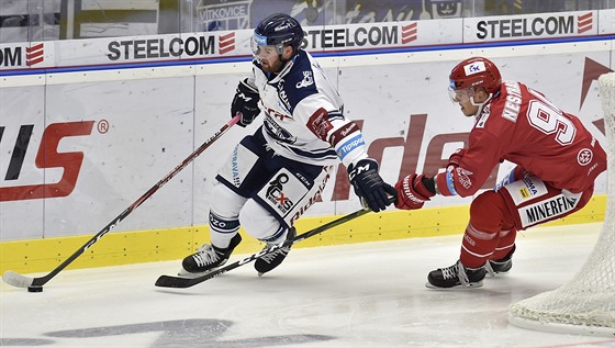 Andrej Nestrail v dresu Tince odehrál v extralize dva zápasy, pak se vrátil do KHL
