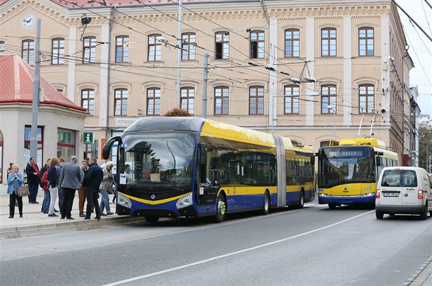 Na Beneov námstí v Teplicích si lidé dnes mohli poprvé dkladn prohlédnout...