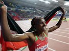Hellen Obiriová z Keni se raduje z vítzství závodu na 5 kilometr na...