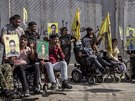 Kurdští bojovníci zranění v bojích proti Islámskému státu protestují proti...