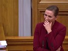 Nová dánská premiérka se rozesmála nad svým prvním projevem v parlamentu...