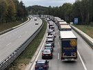 Ve zúení na 60. kilometru dálnice D1 se srazilo nákladní auto s kamionem....