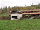 Nehoda vlaku a autobusu v Kunicích nad Labem (30. 9. 2019)