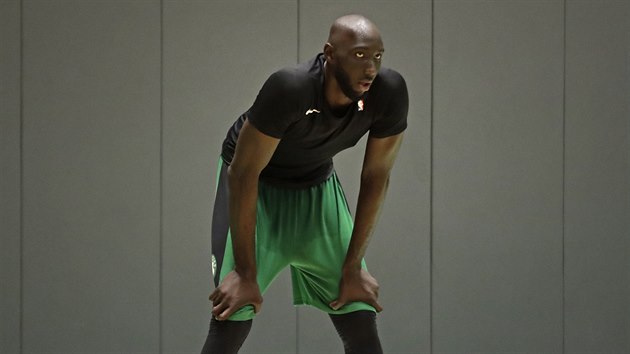 Tacko Fall bhem trninku Boston Celtics