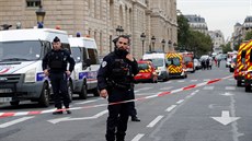 Francouzská policie vyetuje útok na paíské prefektue. (3. íjna 2019)