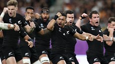 Vále�ný tanec Haka, verze Ka Mate, Ka Mate v podání novozélandských ragbist�...