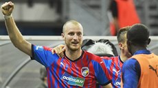 Radost Michaela Krmeníka po výhe Plzn nad Spartou.