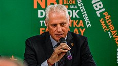 Zden�k B�íza, místop�edseda �BF, na tiskové konferenci Kooperativa NBL