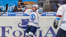 Plze�ský Petr Kodýtek slaví gól v utkání s Vítkovicemi.