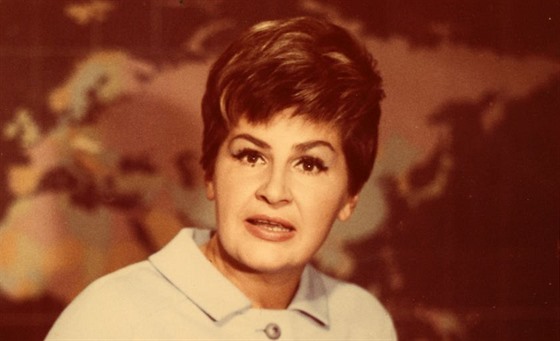 Kamila Mouková hlasatelkou eskoslovenské televize v roce 1967