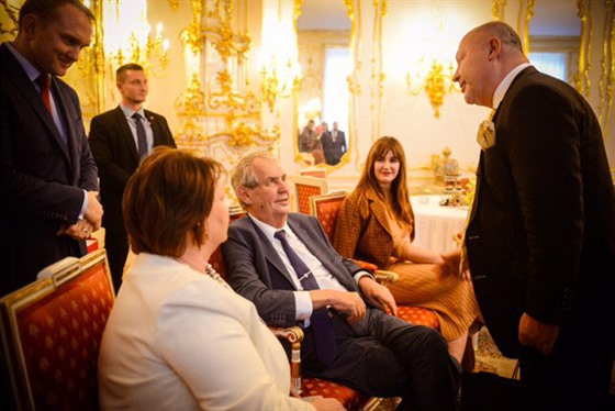 Prezident Milo Zeman ve tvrtek uspoádal v Zrcadlovém sále na Praském hrad oslavu svých 75. narozenin.