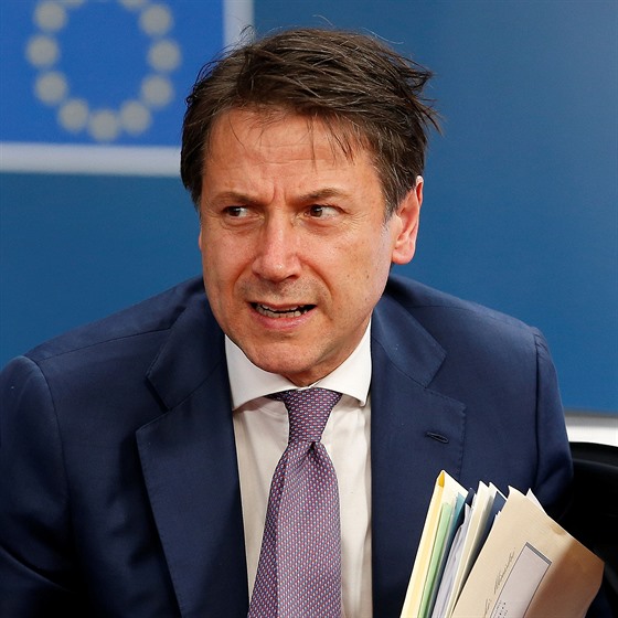 Italský premiér Giuseppe Conte na summitu EU v Bruselu. (17. íjna 2019)