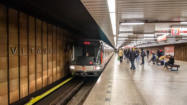 V neděli a pondělí nepojede metro C mezi hlavním nádražím a Vltavskou