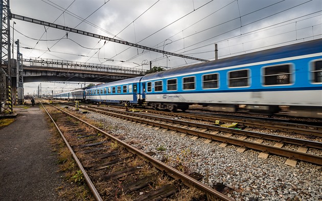 Silniní nadjezd u královéhradeckého nádraí (4. 10. 2019)