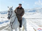 Severokorejský vůdce Kim Čong-un jede na bílém koni na nejvyšší hoře KLDR. (16....