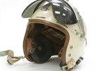 Letecká helma, kterou pouívali piloti USAF na letounech Thunderstreak na konci...