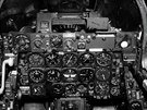 Hlavní pístrojový panel letounu letounu Thunderstreak