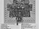 Stránka z provozní píruky zobrazující hlavní pístrojový panel F-84 F