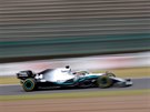Lewis Hamilton pi tréninku ped Velkou cenou Japonska formule 1.