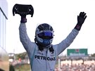 Valtteri Bottas slaví triumf ve Velké cen Japonska formule 1.