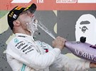 Valtteri Bottas si uívá triumf ve Velké cen Japonska formule 1.