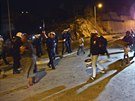 Řecká policie koordinuje evakuaci tábora migrantů na ostrově Samos. (14. října...