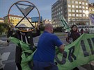 Blokáda dopravy ekologických aktivist Extinction Rebellion u praského Edenu....