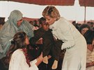 Princezna Diana na návtv Pákistánu (1996)