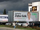 Pedvolební plakáty ped parlamentními volbami v Polsku. (12. íjna 2019)