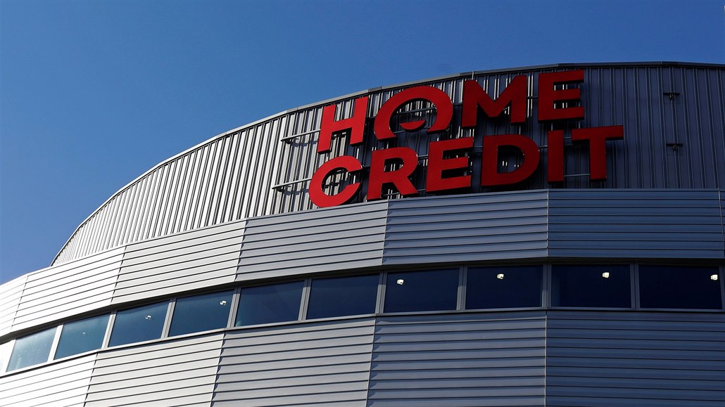 Společnosti Air Bank a Home Credit nabídnou svým dlužníkům Milostivé léto