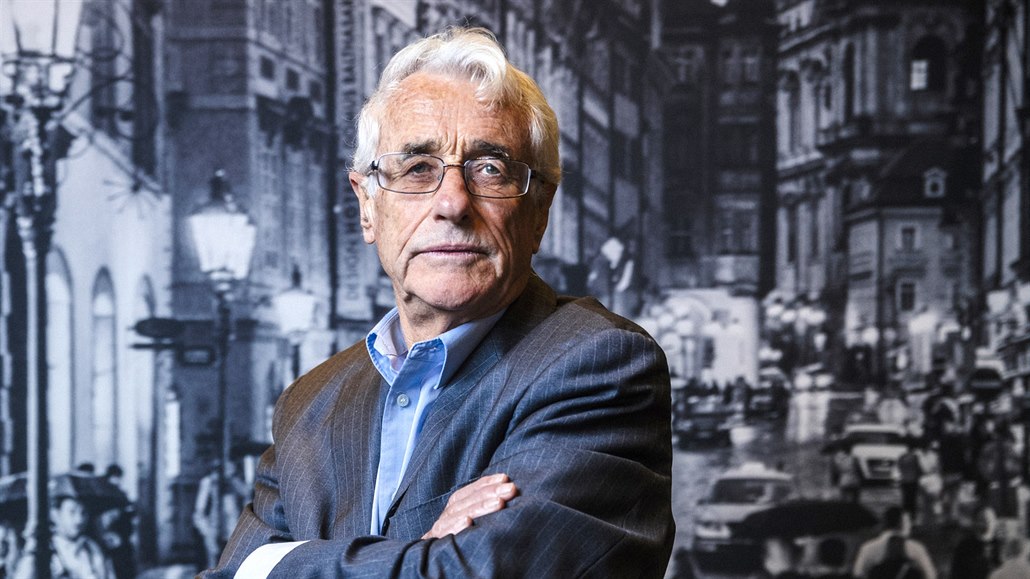 Britský politolog Colin Crouch p�i náv�t�v� Prahy v �íjnu 2019