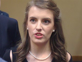 Předsedkyně zastupitelského klubu Pirátů Michaela Krausová na snímku z února...