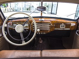 Interiér zrekonstruovaného vozu Škoda Superb OHV z roku 1948
