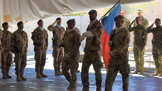 esk armda v Afghnistnu vystdala jednotku stec zkladnu Bagrm. Rotu, kterou tvoili zejmna vojci z Pslavic, v rmci pravidelnch rotac nahradili pedevm chrudimt vsadki. Ceremonil zahjilo pinesen sttn vlajky. (16. jna 2019)