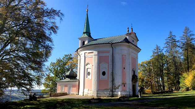 Poutn� kostel na Skalce u Mn�ku pod Brdy