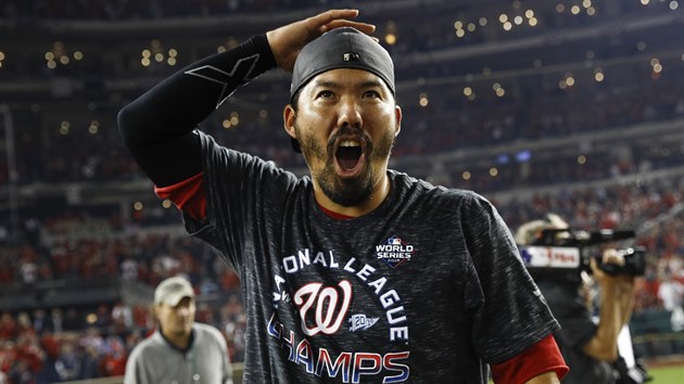 Kurt Suzuki slav postup Washington Nationals do baseballov Svtov srie.