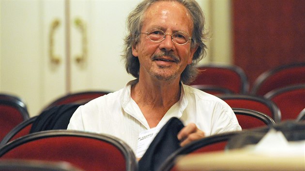 Rakousk spisovatel Peter Handke obdrel Nobelovu cenu za literaturu za rok 2019.