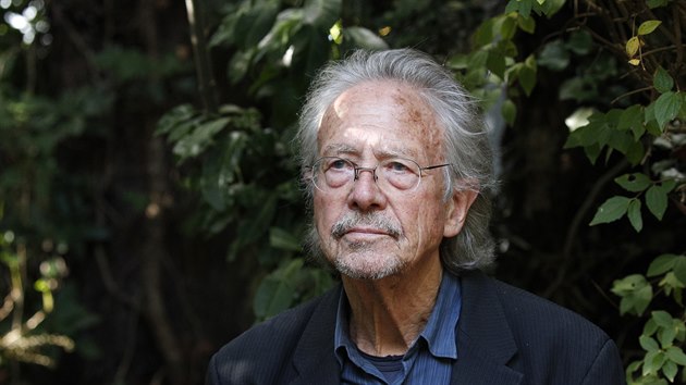 Rakousk spisovatel Peter Handke obdrel Nobelovu cenu za literaturu za rok 2019.